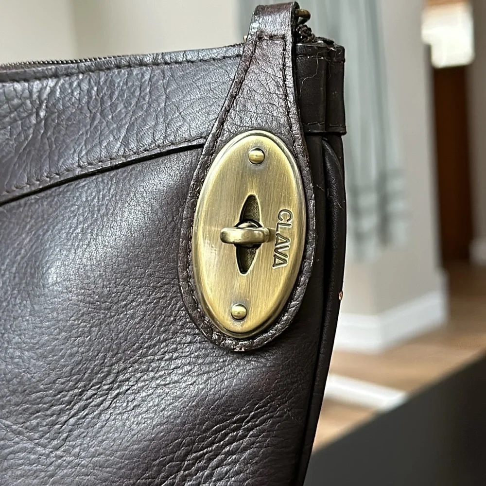 CLAVA chocolate brown leather turn lock crossbody bag